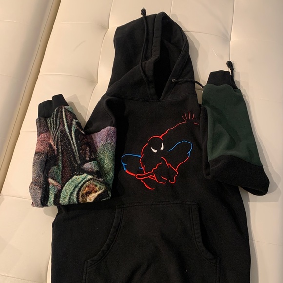 Custom tapestry Spider-Man hoodie size small - Picture 1 of 3